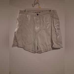 Wrangler Women's Cargo Shorts - Light Gray